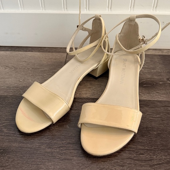 Stuart Weitzman Cream Ankle Strap Sandals - Picture 3 of 6